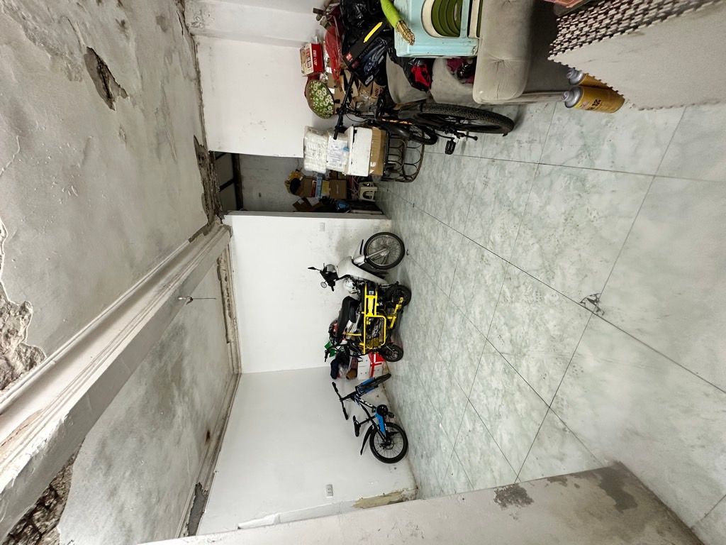 Bán nhà Cát Linh - diện tích 36,5m2 2 tầng - vị trí HOT Đống Đa - giá 6,3 tỷ