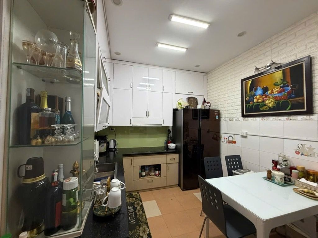 Bán nhà Trường Chinh - diện tích 39,4m2 5 tầng - Độc lập một căn duy nhất - giá 16,8 tỷ