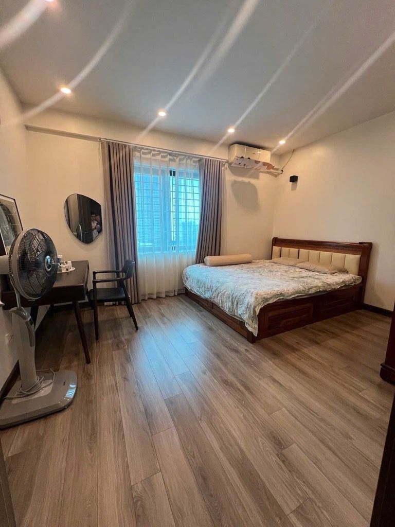 Bán nhà Định Công - diện tích 99m2 8 tầng - Căn hộ đẹp, giá 6,5 tỷ