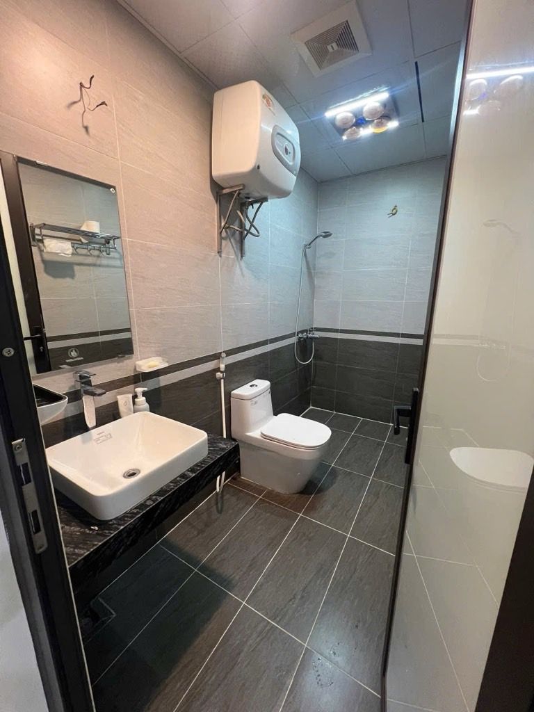 Bán nhà Định Công - diện tích 99m2 8 tầng - Căn hộ đẹp, giá 6,5 tỷ