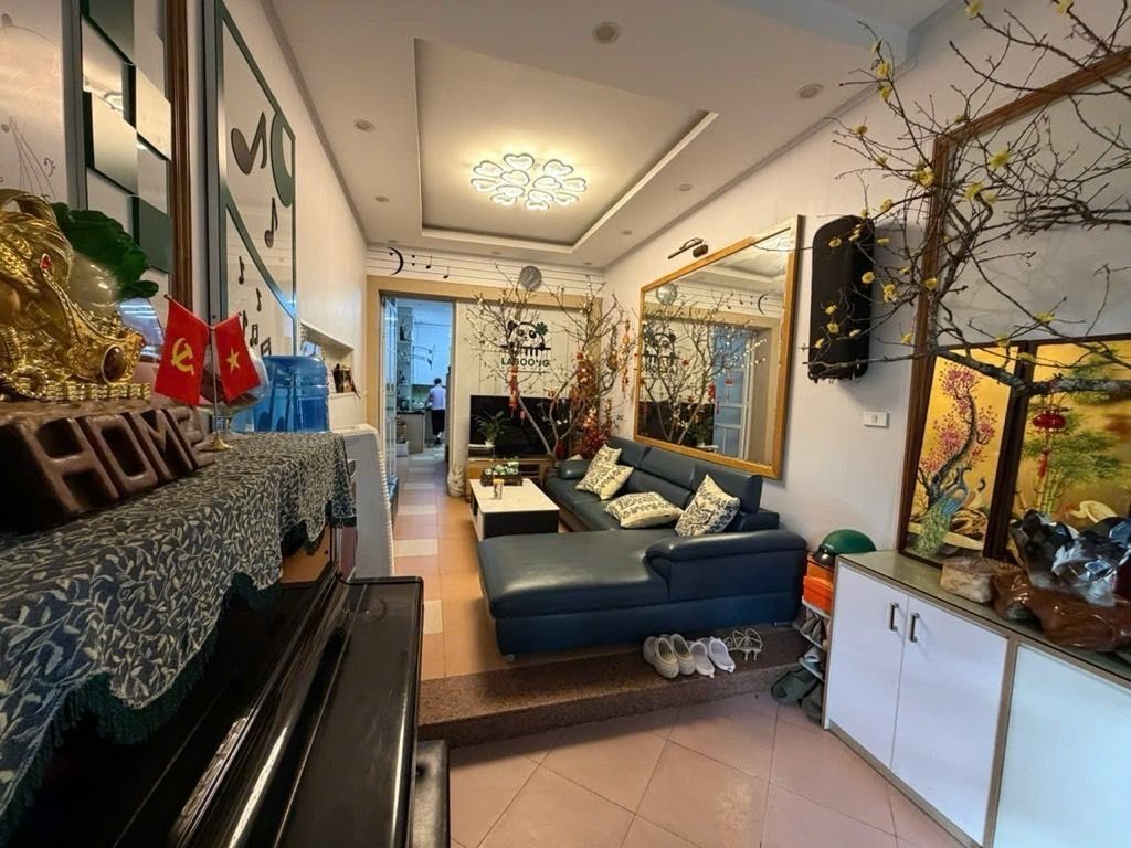 Bán nhà Trường Chinh - diện tích 39,4m2 5 tầng - Phân lô ô tô tránh - giá 16,8 tỷ