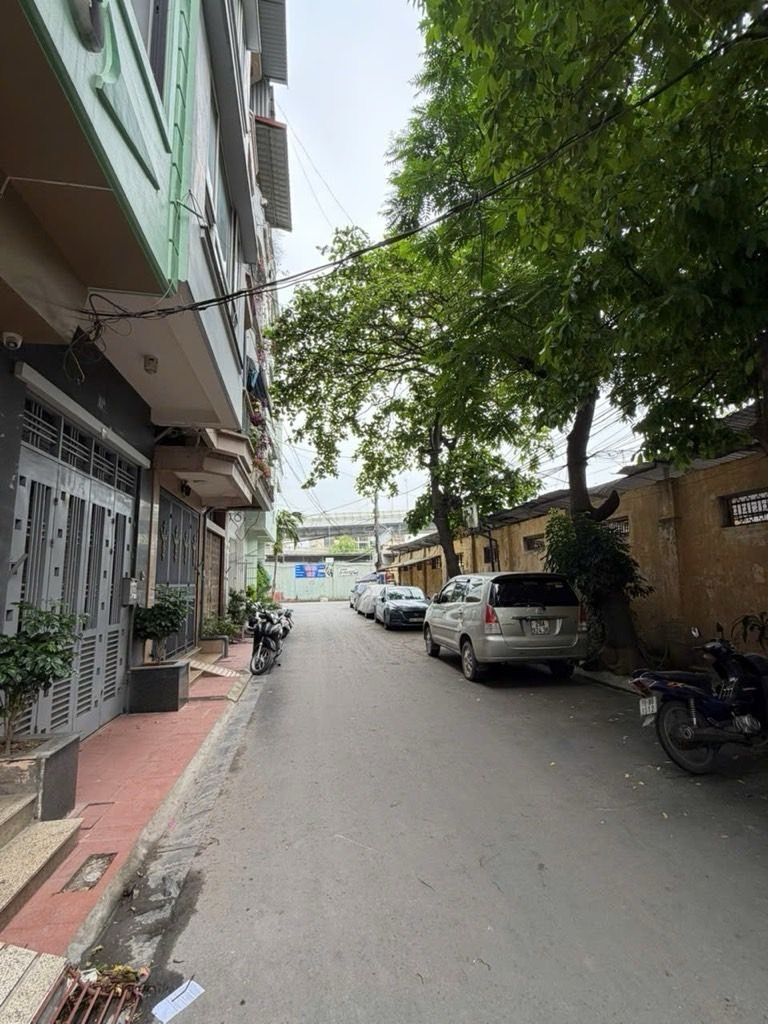 Bán nhà Trường Chinh - diện tích 39,4m2 5 tầng - Phân lô ô tô tránh - giá 16,8 tỷ