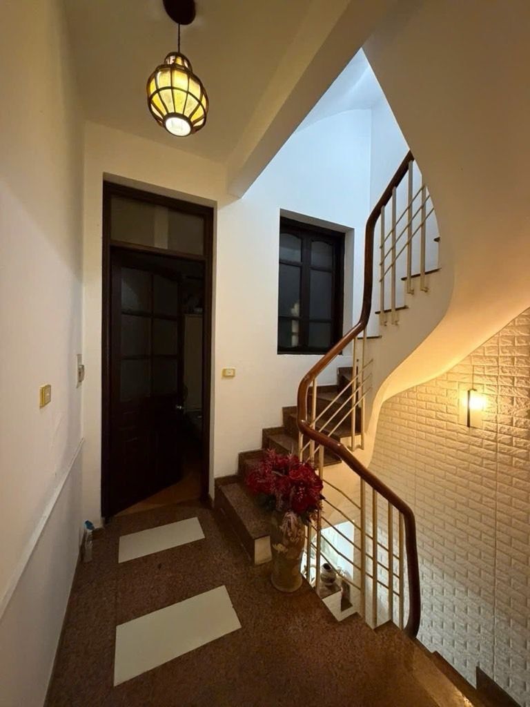 Bán nhà Trường Chinh - diện tích 39,4m2 5 tầng - Phân lô ô tô tránh - giá 16,8 tỷ