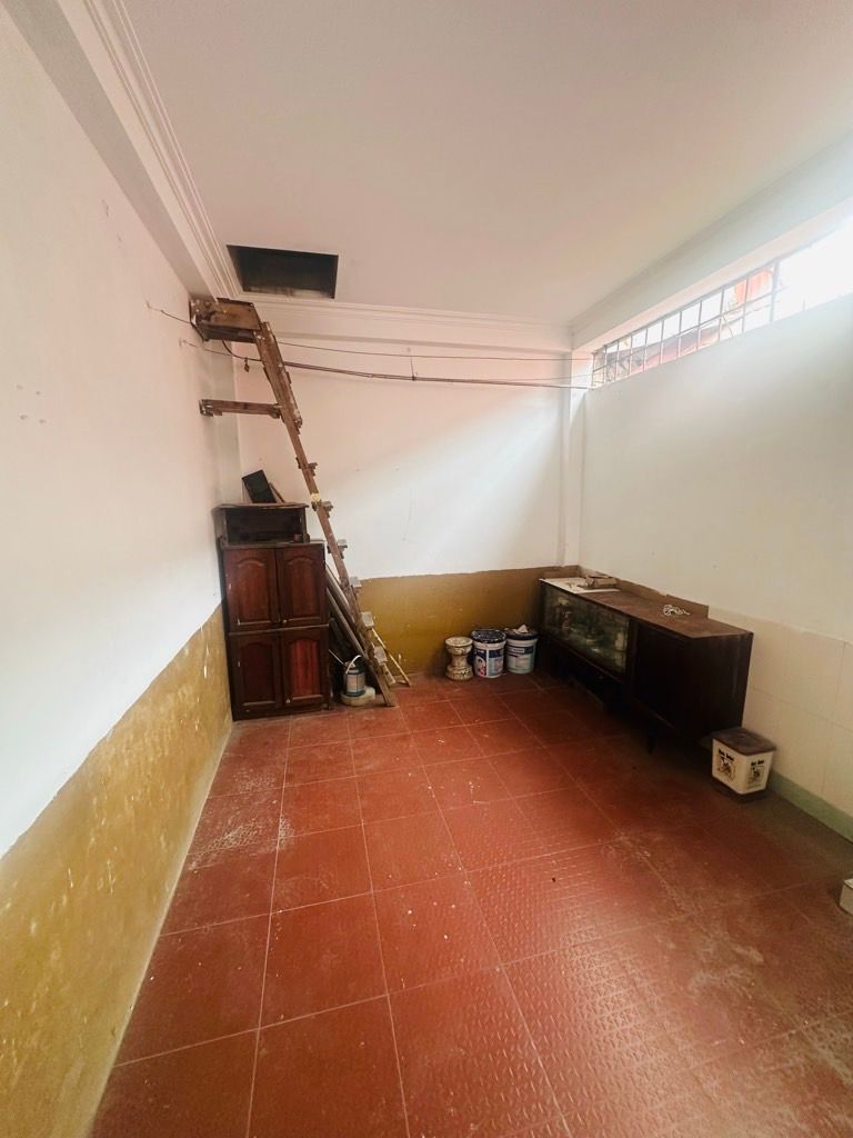 Bán nhà Bùi Xương Trạch - diện tích 35.5m2 4 tầng - Phân lô cán bộ công an - giá 7,9 tỷ