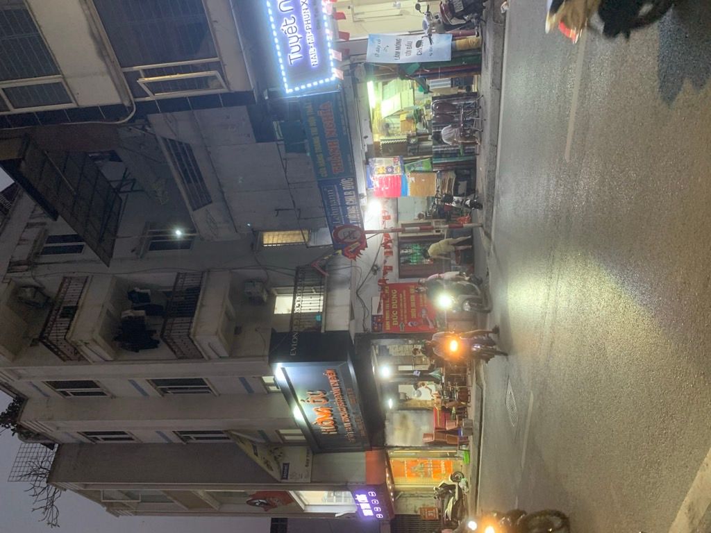 Bán nhà Đoàn Thị Điểm - diện tích 32.8m2 4 tầng - ô tô tránh - giá 12,8 tỷ