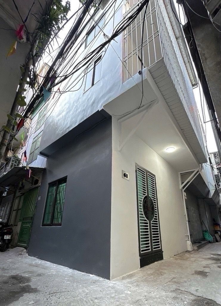 Bán nhà Vũ Tông Phan - diện tích 23m2 3 tầng - Lô góc thoáng sáng - giá 3,05 tỷ