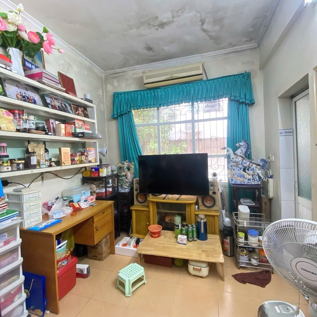 Bán nhà Hồng Mai - diện tích 32m2 1 tầng - ô tô đỗ cửa - giá 3,4 tỷ