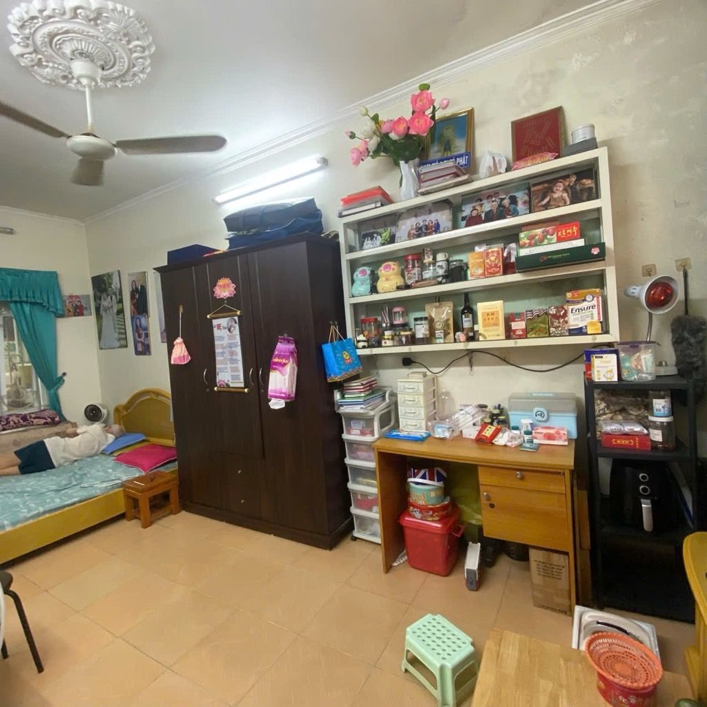 Bán nhà Hồng Mai - diện tích 32m2 1 tầng - ô tô đỗ cửa - giá 3,4 tỷ