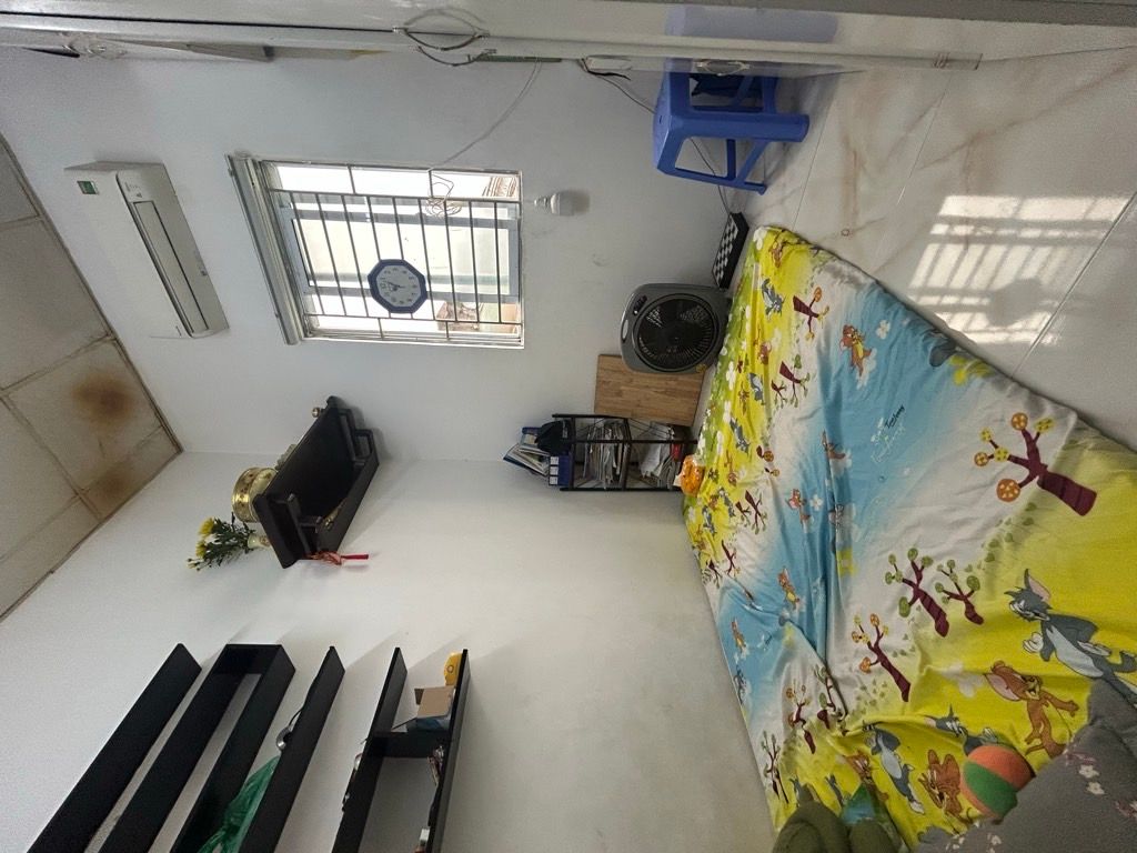 Bán nhà Đông Thiên - diện tích 30m2 2 tầng - NGÕ THÔNG - giá 3,15 tỷ