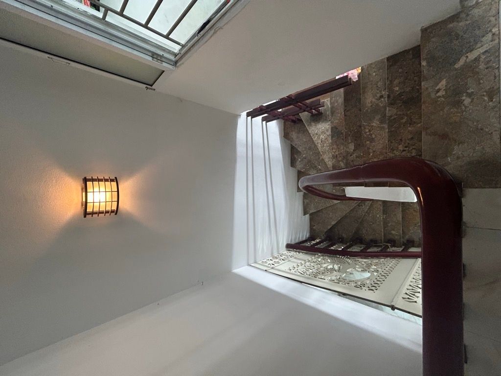 Bán nhà Đông Thiên - diện tích 30m2 2 tầng - NGÕ THÔNG - giá 3,15 tỷ