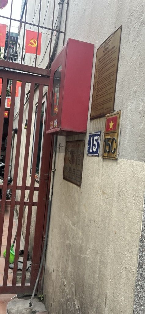 Bán nhà Đông Thiên - diện tích 30m2 2 tầng - NGÕ THÔNG - giá 3,15 tỷ