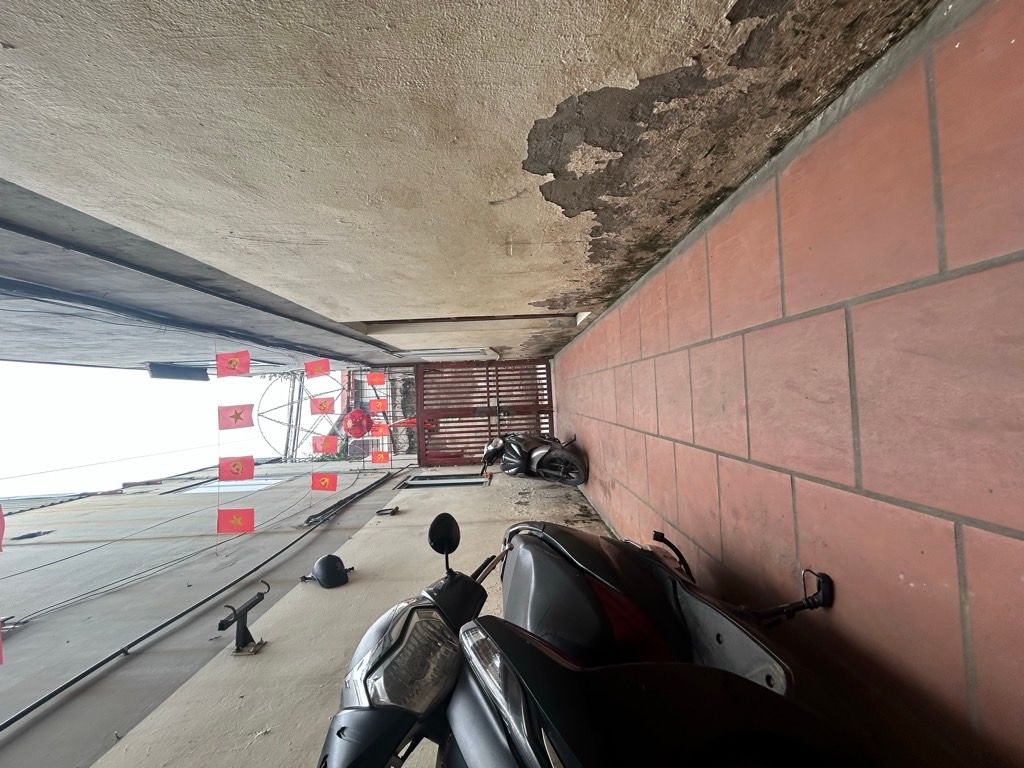 Bán nhà Đông Thiên - diện tích 30m2 2 tầng - NGÕ THÔNG - giá 3,15 tỷ