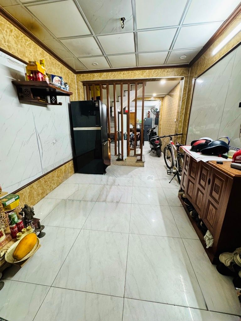 Bán nhà Đại Từ - diện tích 33m2 3 tầng - Ô tô su cóc tận cửa - giá 3,6 tỷ