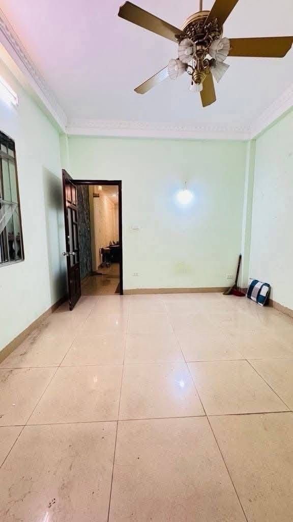 Bán nhà Tây Sơn - diện tích 52m2 5 tầng - Lõi Đống Đa - giá 18,9 tỷ