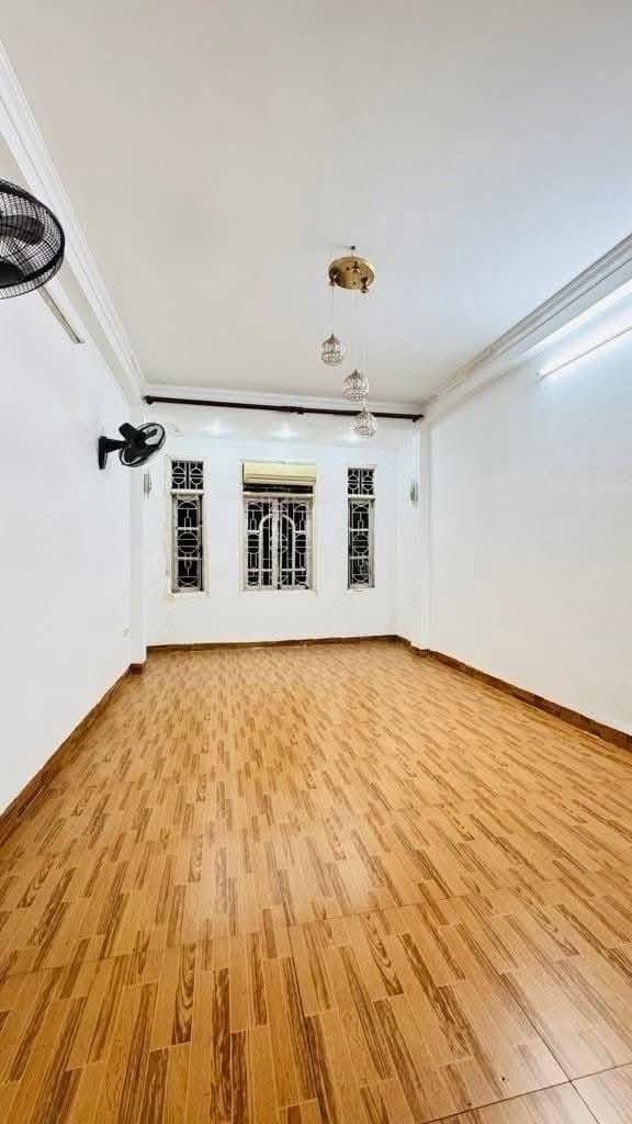 Bán nhà Tây Sơn - diện tích 52m2 5 tầng - Lõi Đống Đa - giá 18,9 tỷ