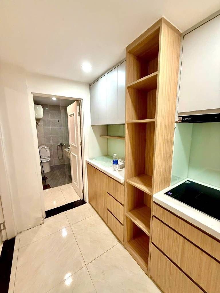 Bán nhà Nguyễn Chí Thanh - diện tích 70m2 1 tầng - ô tô đỗ cửa - giá 8,6 tỷ