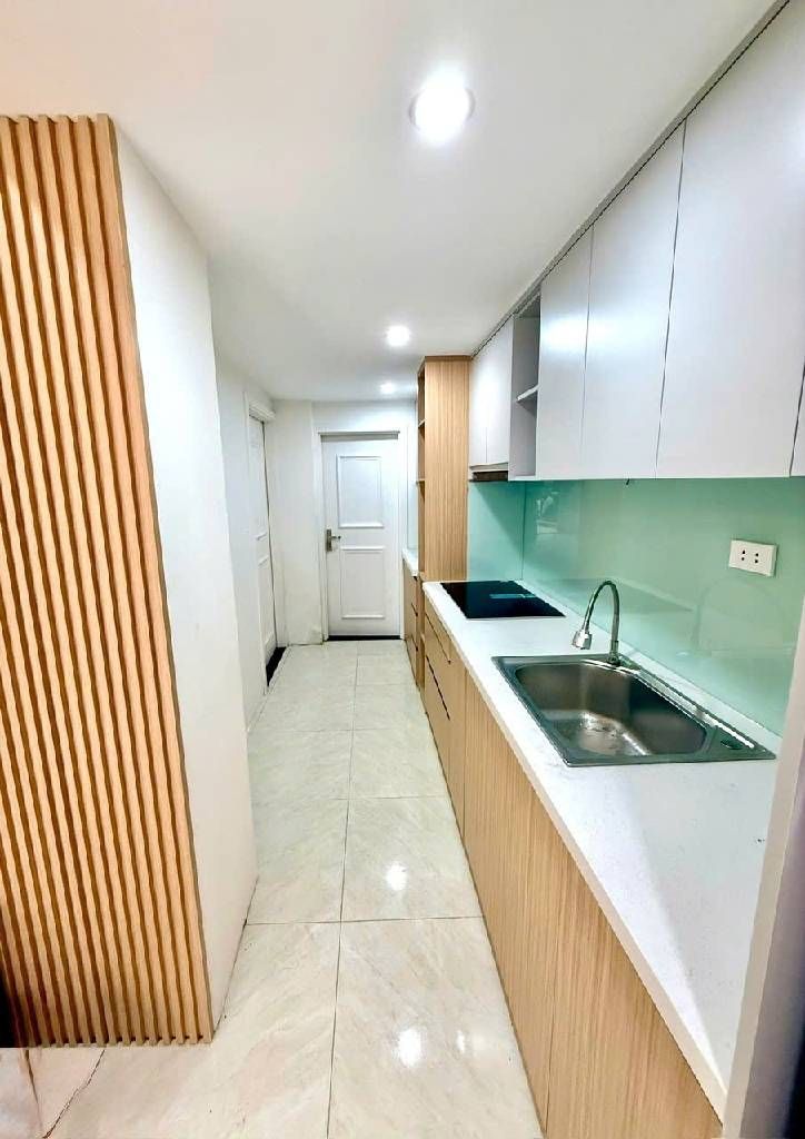 Bán nhà Nguyễn Chí Thanh - diện tích 70m2 1 tầng - ô tô đỗ cửa - giá 8,6 tỷ