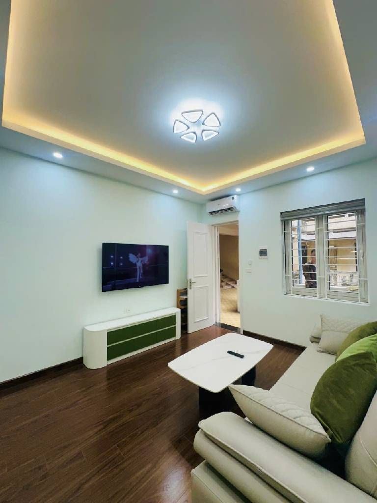 Bán nhà Đặng Tiến Đông - diện tích 34,3m2 3 tầng - Căn hộ đẹp như chung cư - giá 5,4 tỷ