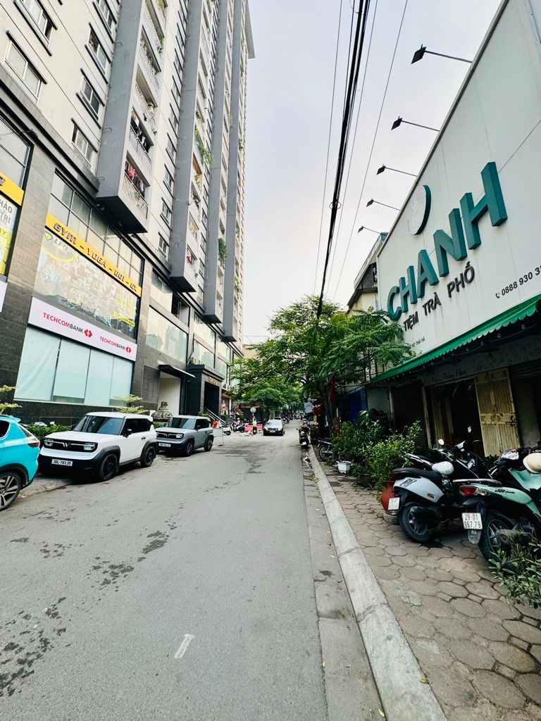 Bán nhà Thái Hà - diện tích 50.8m2 2 tầng - Ô tô tránh - giá 7,9 tỷ