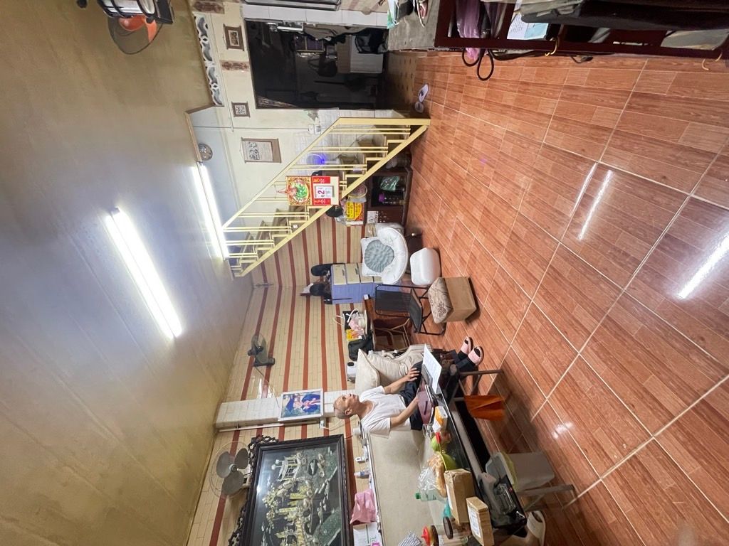 Bán nhà Lĩnh Nam - diện tích 50.1m2 2 tầng - Ngõ ô tô - giá 5,4 tỷ