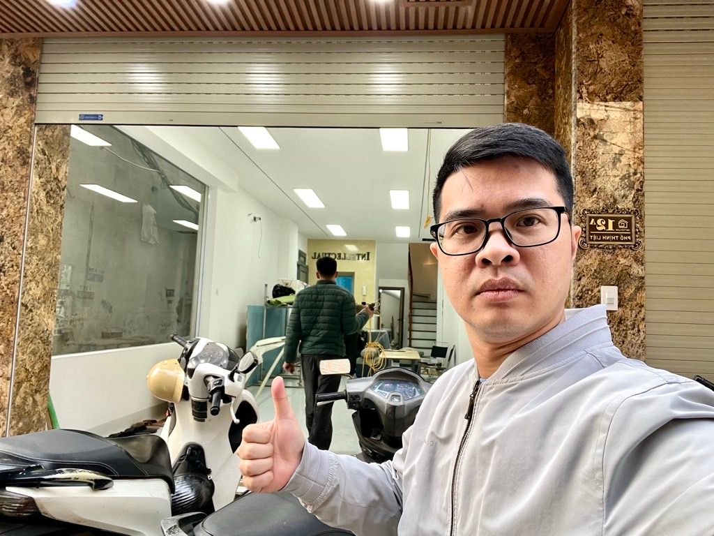 Bán nhà Thịnh Liệt - diện tích 45m2 6 tầng - MẶT PHỐ TOÀ NHÀ VP - THANG MÁY - KINH DOANH - LÔ GÓC - giá 19,5 tỷ