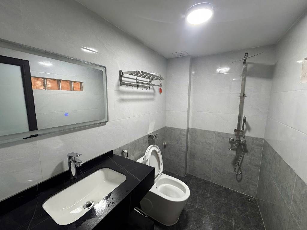 Bán nhà Xã Đàn - diện tích 35m2 5 tầng - Ngõ thông, kinh doanh nhỏ - giá 8,8 tỷ