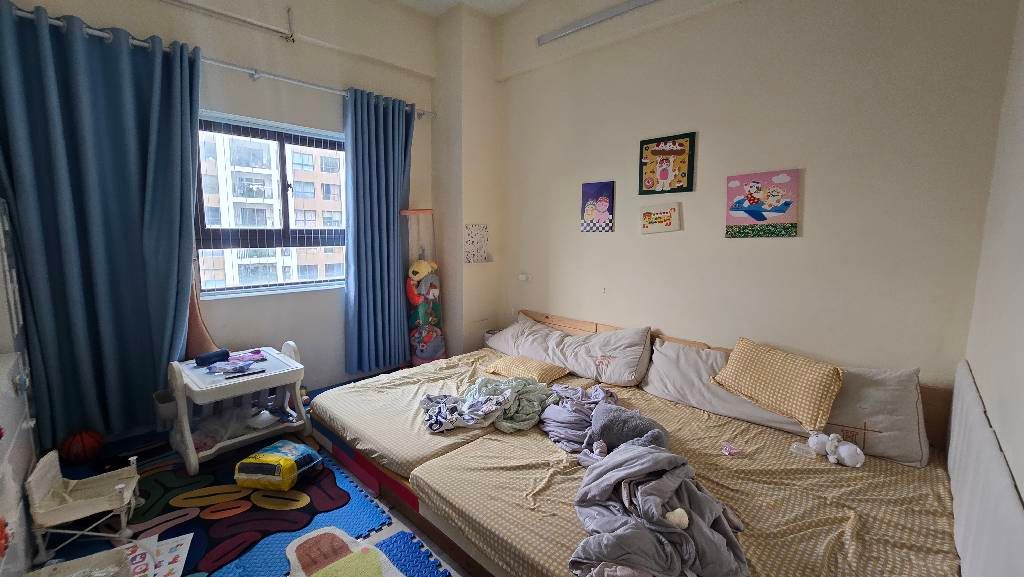 Bán nhà Hoàng Đạo Thành - diện tích 69.4m2 7 tầng - Căn góc 2 ngủ thoáng sáng - giá 5,2 tỷ