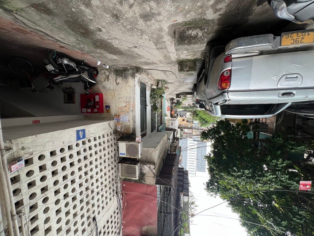 Bán nhà Hoàng Ngọc Phách - diện tích 62m2 1 tầng - ô tô đỗ cửa - giá 4,3 tỷ