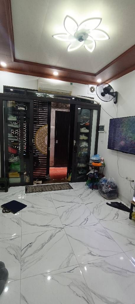 Bán nhà Trương Định - diện tích 22m2 3 tầng - Nhà đẹp hiếm có - giá 2,5 tỷ