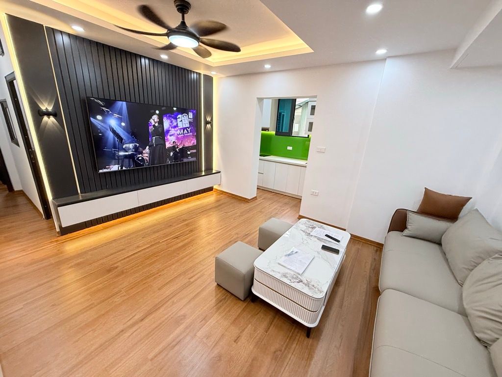 Bán nhà Nguyễn Công Trứ - diện tích 55m2 3 tầng - Căn góc, full nội thất - giá 3,8 tỷ