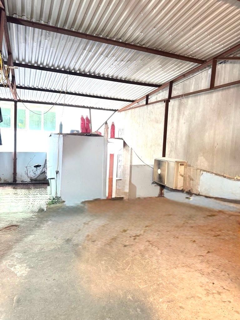 Bán nhà Hoàng Văn Thái - diện tích 52m2 3 tầng - Ngõ thông bàn cờ - giá 13,4 tỷ