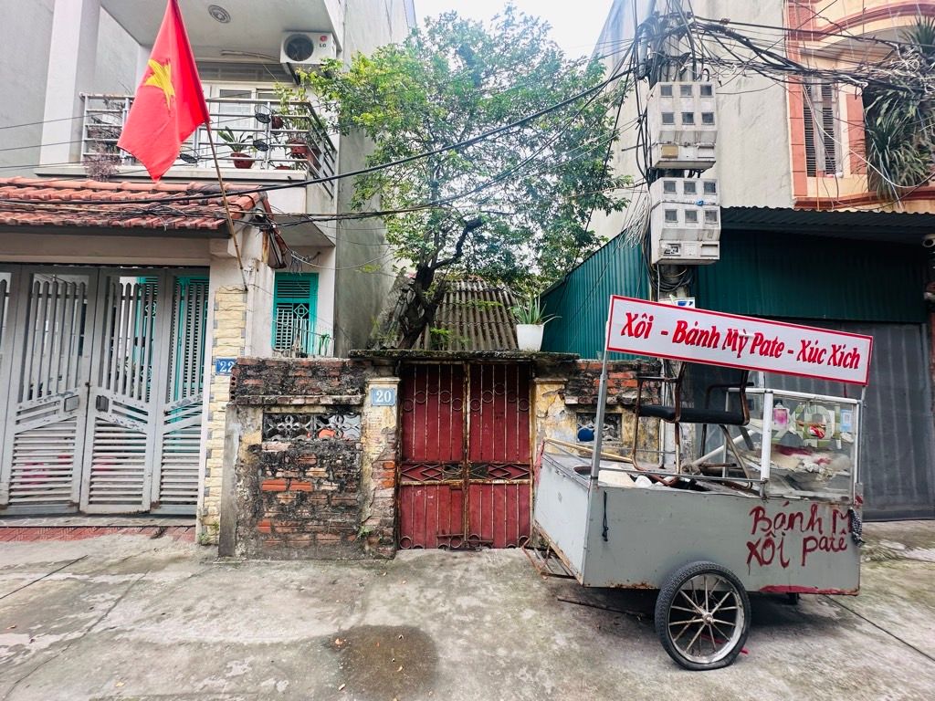 Bán nhà Định Công Thượng - diện tích 67,2m2 1 tầng - ô tô vào đất - giá 17,5 tỷ