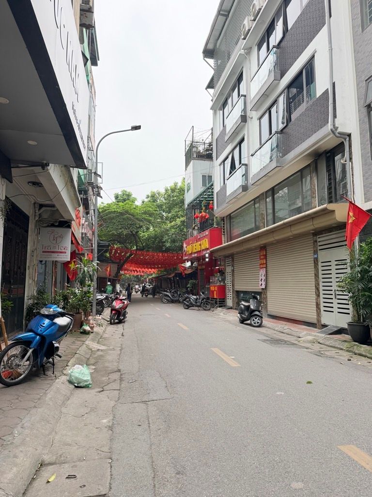 Bán nhà Chùa Quỳnh - diện tích 28.7m2 5 tầng - MẶT PHỐ KINH DOANH - giá 20 tỷ