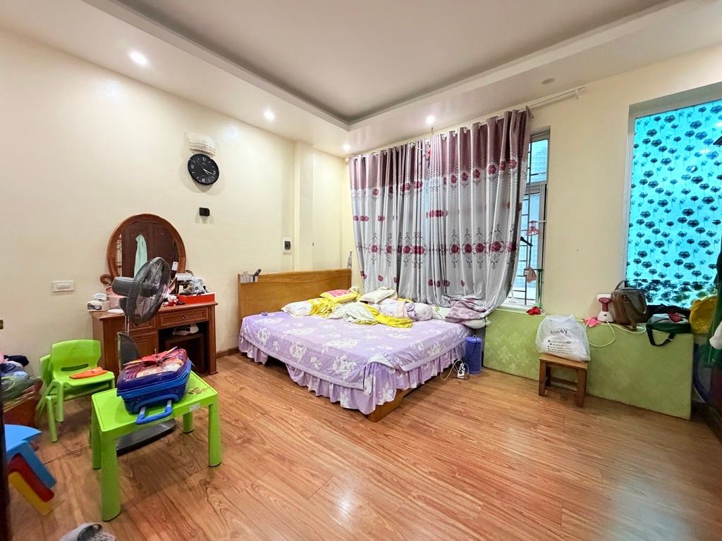 Bán nhà Chùa Quỳnh - diện tích 28.7m2 5 tầng - MẶT PHỐ KINH DOANH - giá 20 tỷ