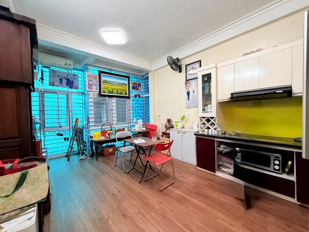 Bán nhà Chùa Quỳnh - diện tích 28.7m2 5 tầng - MẶT PHỐ KINH DOANH - giá 20 tỷ