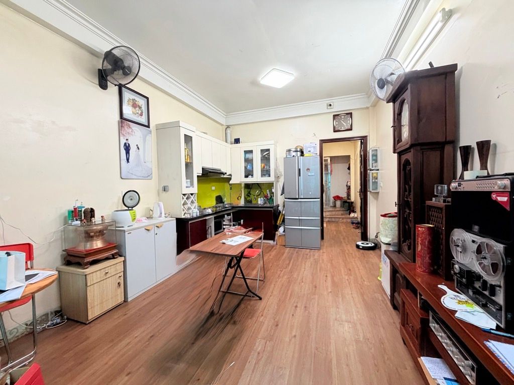 Bán nhà Chùa Quỳnh - diện tích 28.7m2 5 tầng - MẶT PHỐ KINH DOANH - giá 20 tỷ