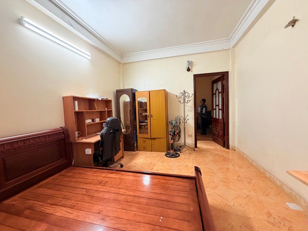 Bán nhà Chùa Quỳnh - diện tích 28.7m2 5 tầng - MẶT PHỐ KINH DOANH - giá 20 tỷ