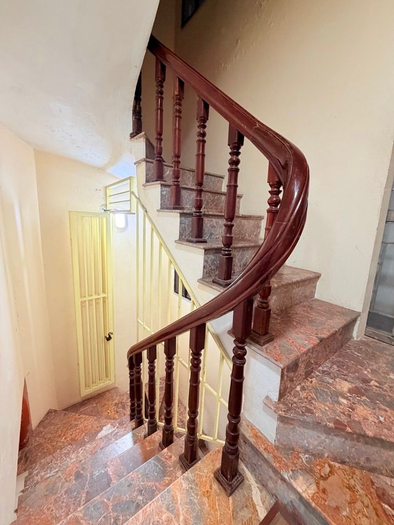 Bán nhà Chùa Quỳnh - diện tích 28.7m2 5 tầng - MẶT PHỐ KINH DOANH - giá 20 tỷ