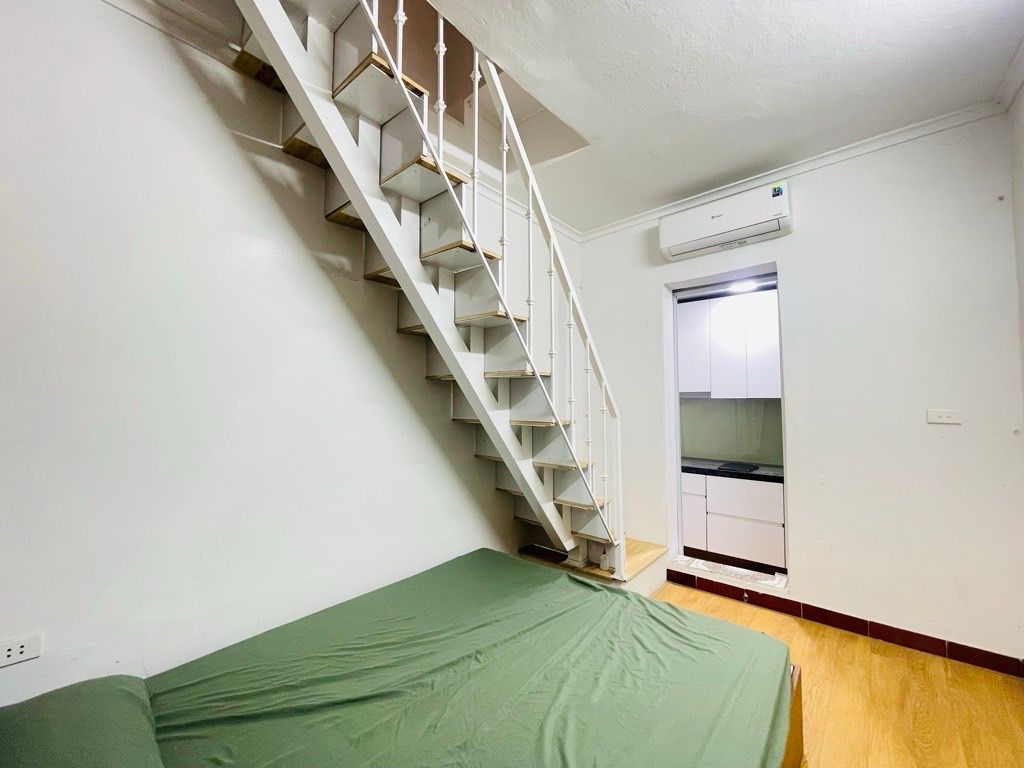 Bán nhà Hồng Mai - diện tích 36m2 2 tầng - Ô tô đỗ sát chân cầu thang - giá 3,65 tỷ