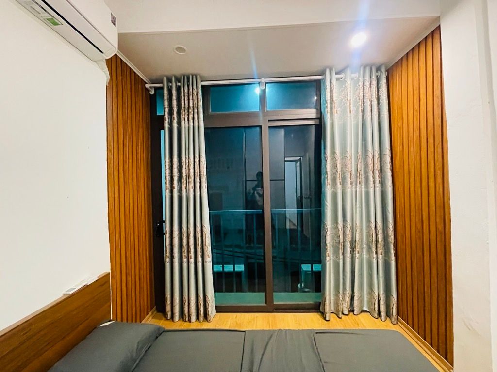 Bán nhà Hồng Mai - diện tích 36m2 2 tầng - Ô tô đỗ sát chân cầu thang - giá 3,65 tỷ