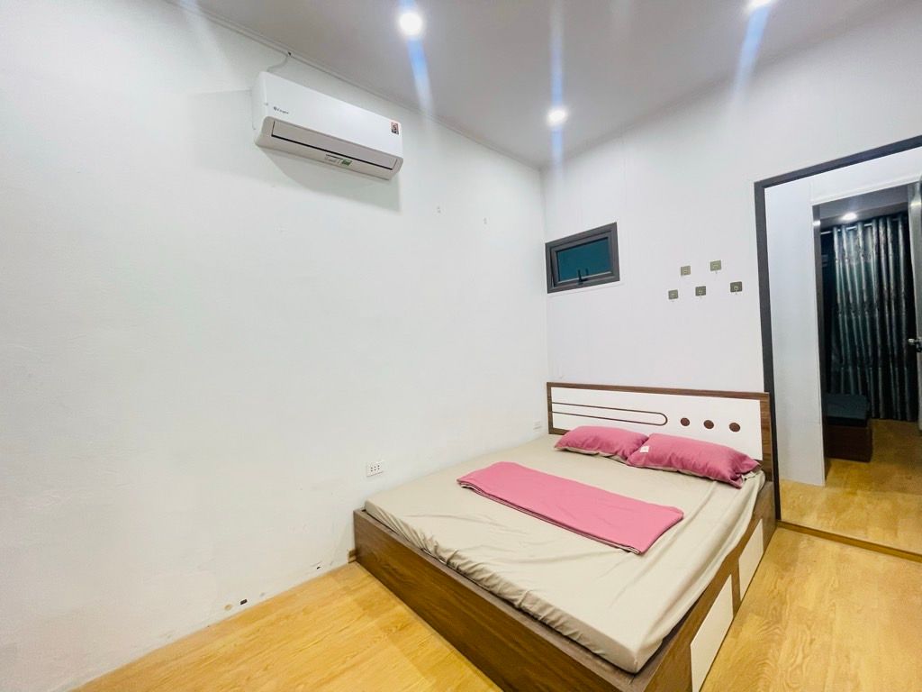 Bán nhà Hồng Mai - diện tích 36m2 2 tầng - Ô tô đỗ sát chân cầu thang - giá 3,65 tỷ