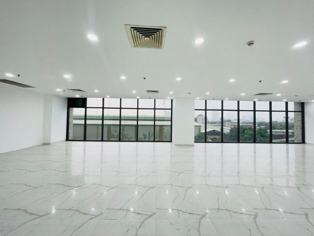 Bán nhà Trần Thủ Độ - diện tích 149m2 1 tầng - Mặt sàn dịch vụ - giá 7,5 tỷ