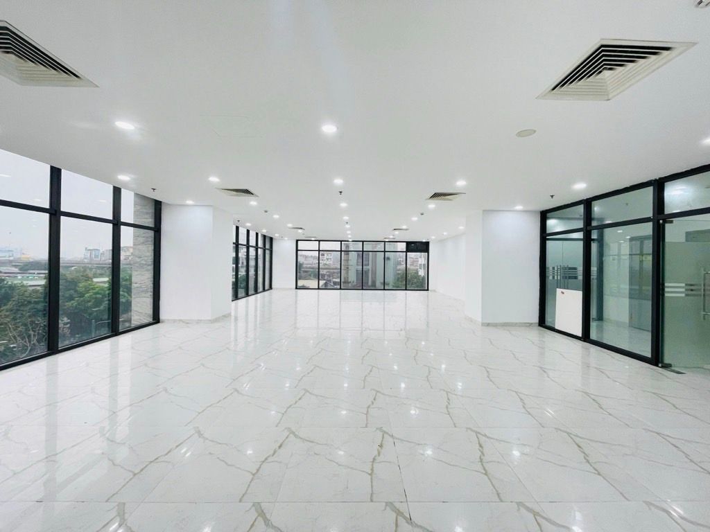 Bán nhà Trần Thủ Độ - diện tích 149m2 1 tầng - Mặt sàn dịch vụ - giá 7,5 tỷ