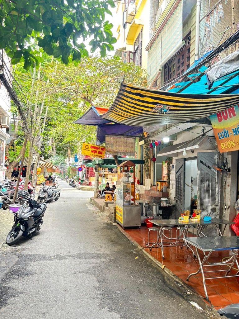 Bán nhà Võ Văn Dũng - diện tích 30m2 5 tầng - ô tô tránh - giá 16,2 tỷ