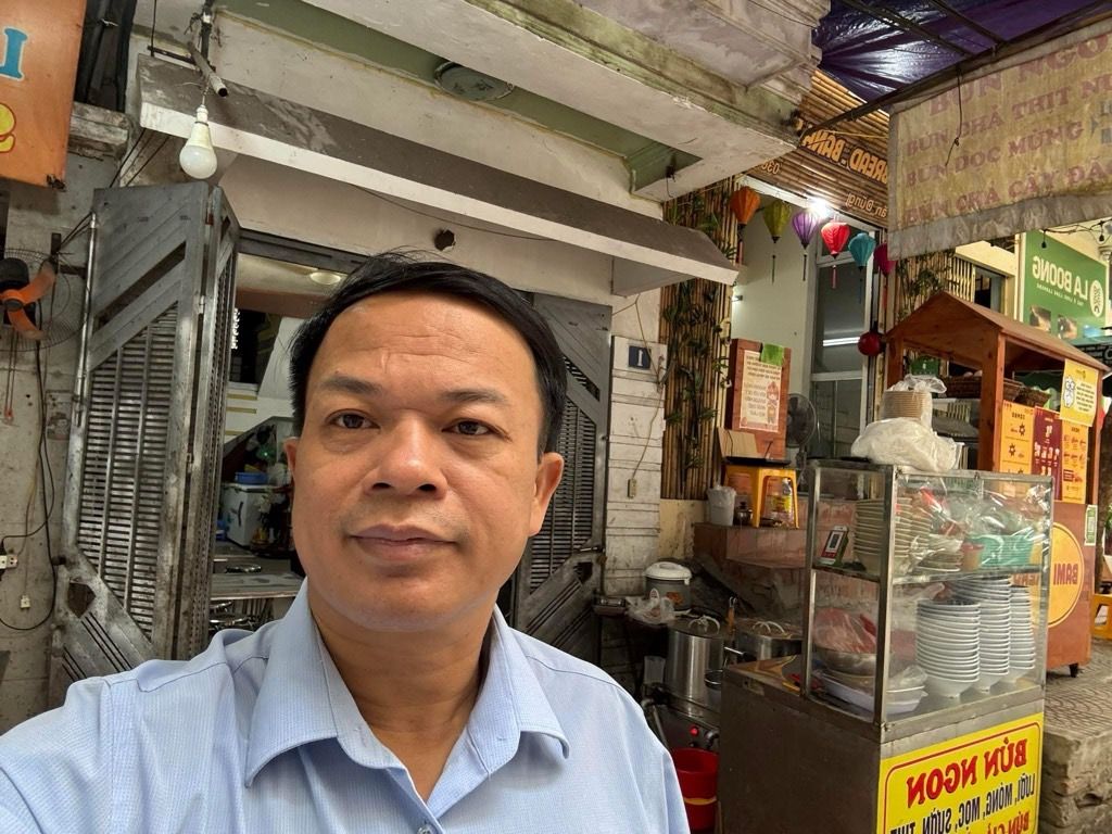 Bán nhà Võ Văn Dũng - diện tích 30m2 5 tầng - ô tô tránh - giá 16,2 tỷ