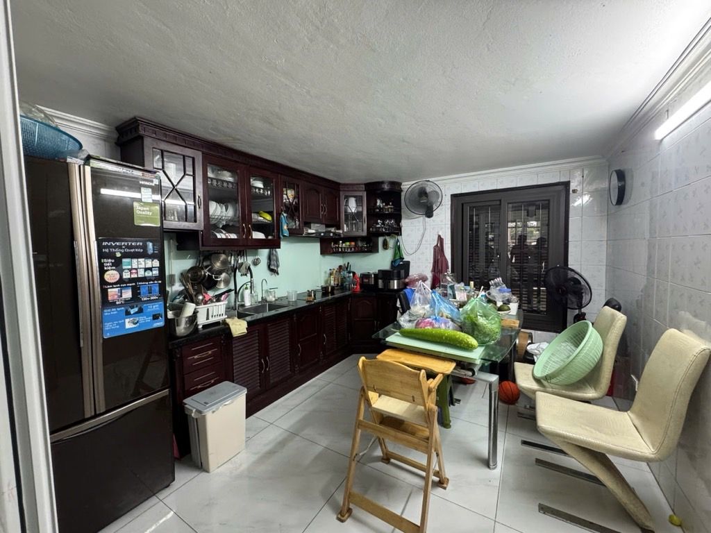 Bán nhà Ngọc Hồi - diện tích 39m2 4 tầng - Ô tô tránh - giá 16,8 tỷ