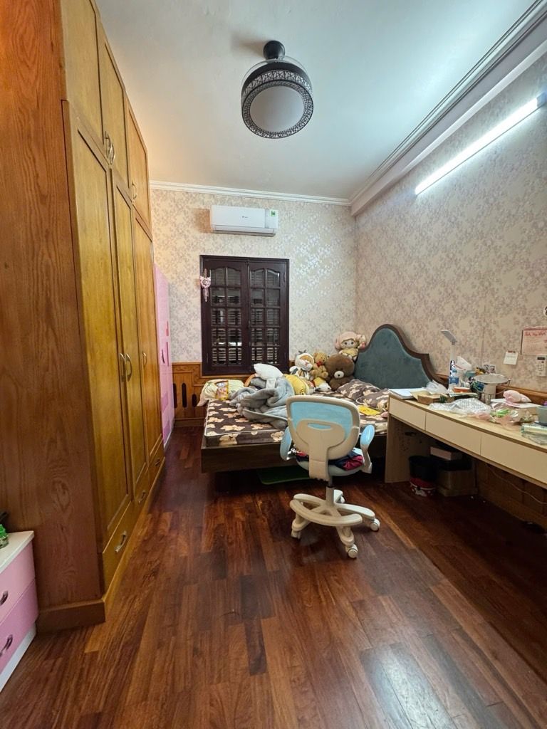 Bán nhà Ngọc Hồi - diện tích 39m2 4 tầng - Ô tô tránh - giá 16,8 tỷ