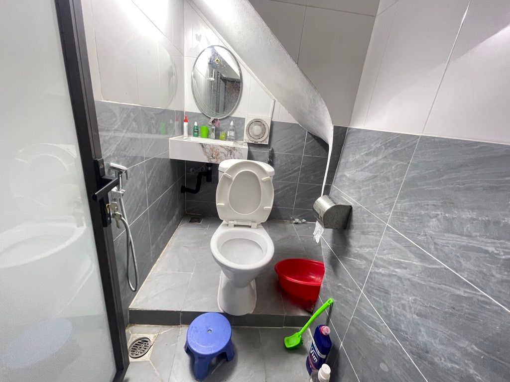 Bán nhà Định Công Hạ - diện tích 50m2 3 tầng - Nở hậu - giá 3,75 tỷ