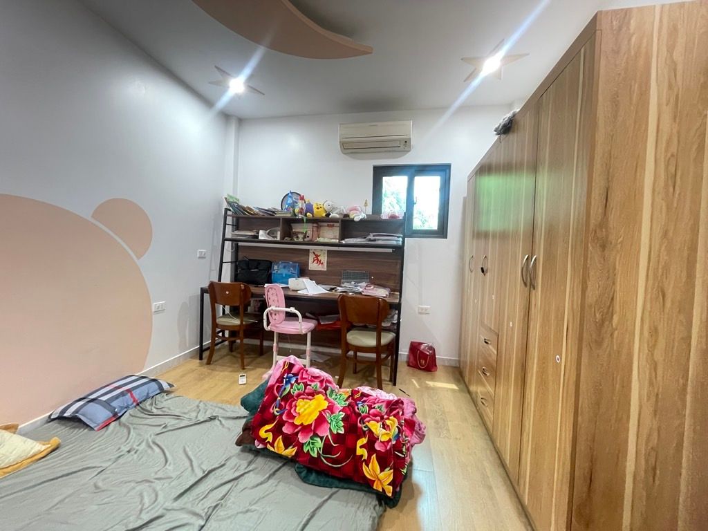 Bán nhà Định Công Hạ - diện tích 50m2 3 tầng - Nở hậu - giá 3,75 tỷ