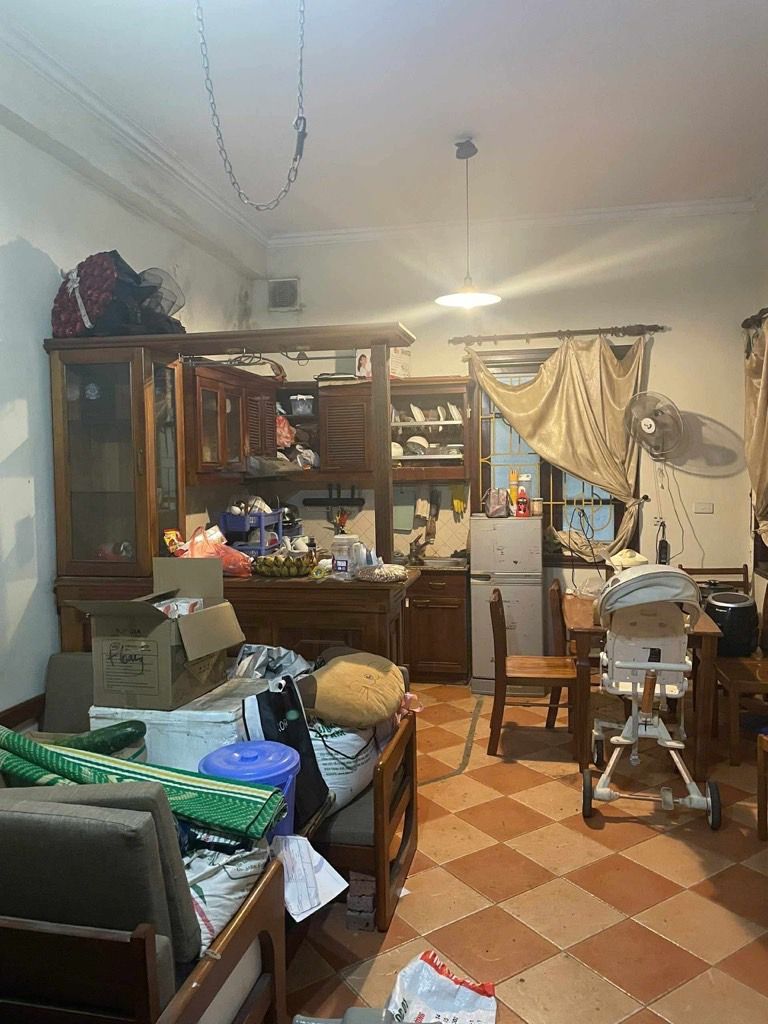 Bán nhà Huỳnh Thúc Kháng - diện tích 32.8m2 4 tầng - Ngõ ô tô đỗ cửa - giá 17,8 tỷ